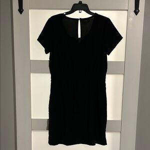 32 Degrees Black athletic dress. With drawstring waist and pockets